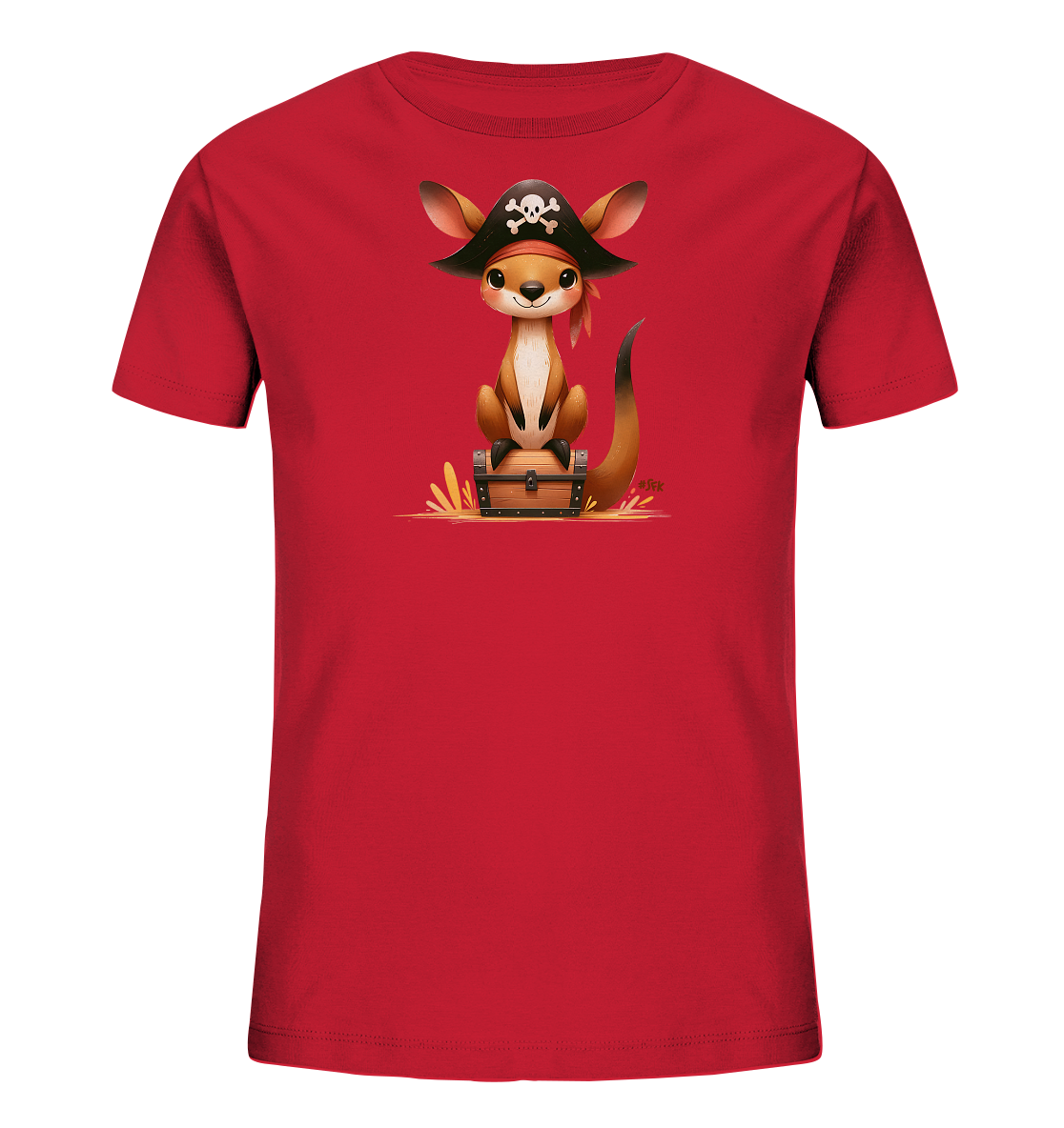 Onlineshop Shirts fuer Kinder - Dieses rote T-Shirt fuer Kinder zeigt ein lustiges Motiv eines Kaengurus als Pirat. Das Kaenguru traegt einen Piratenhut mit Totenkopf und eine rote Bandana. Es sitzt auf einer detailreich gestalteten Schatzkiste, umgeben von angedeuteter Vegetation. Das Design ist farbenfroh und verspielt.