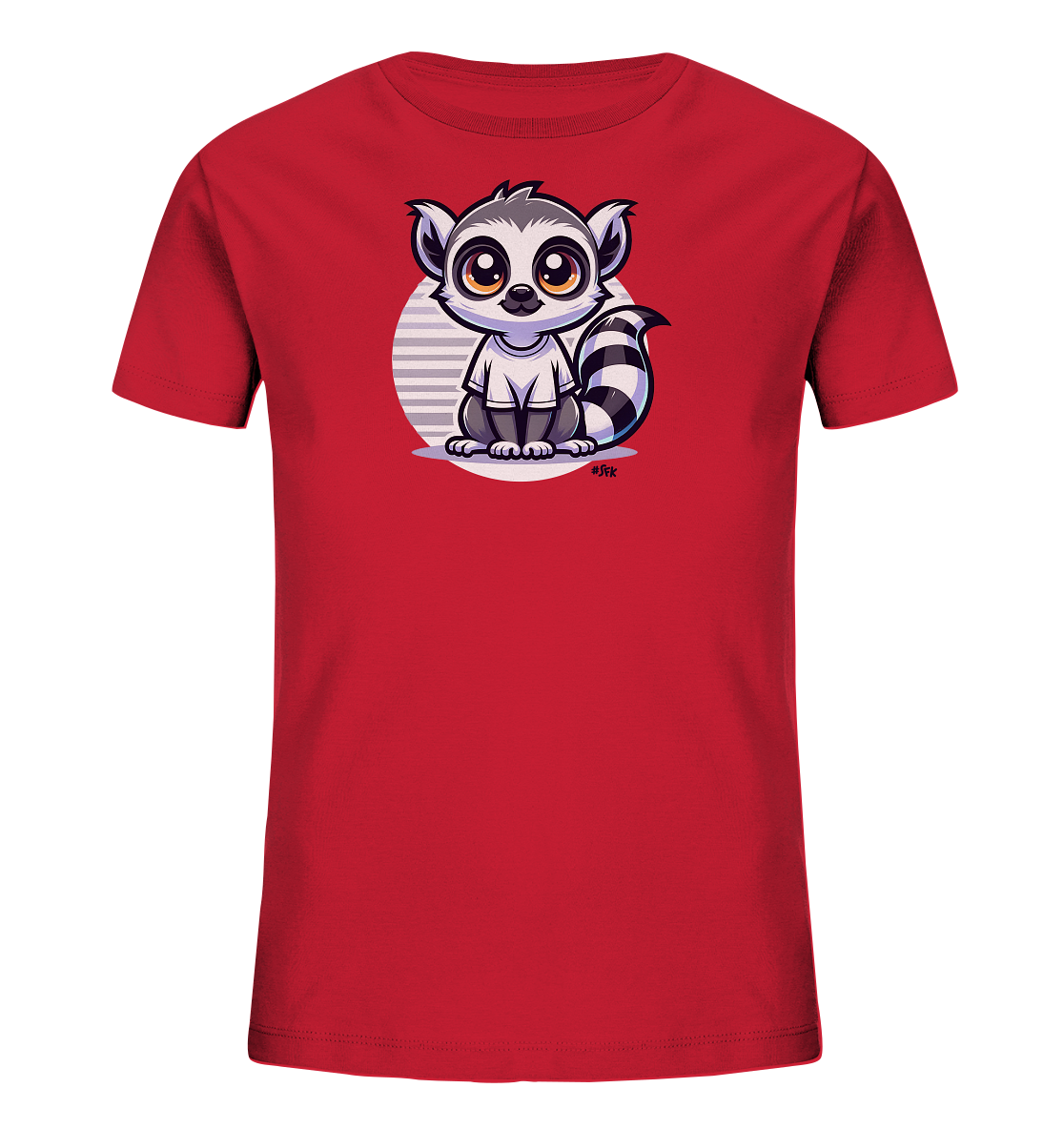 Onlineshop Shirts fuer Kinder - Das Bild zeigt ein rotes T-Shirt fuer Kinder mit einem niedlichen Cartoon-Lemur-Druck auf der Vorderseite. Der Lemur sitzt in der Mitte des Shirts, hat grosse, runde Augen und einen charakteristischen schwarz-weiss gestreiften Schwanz. Hinter der Figur ist ein hellgrau und weiss gestreifter Kreis abgebildet. Das Motiv ist farbenfroh und kindgerecht gestaltet.