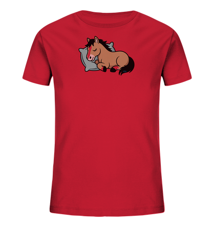 Schlafendes braunes Pferd auf hellem Kissen – Kinder-T-Shirt