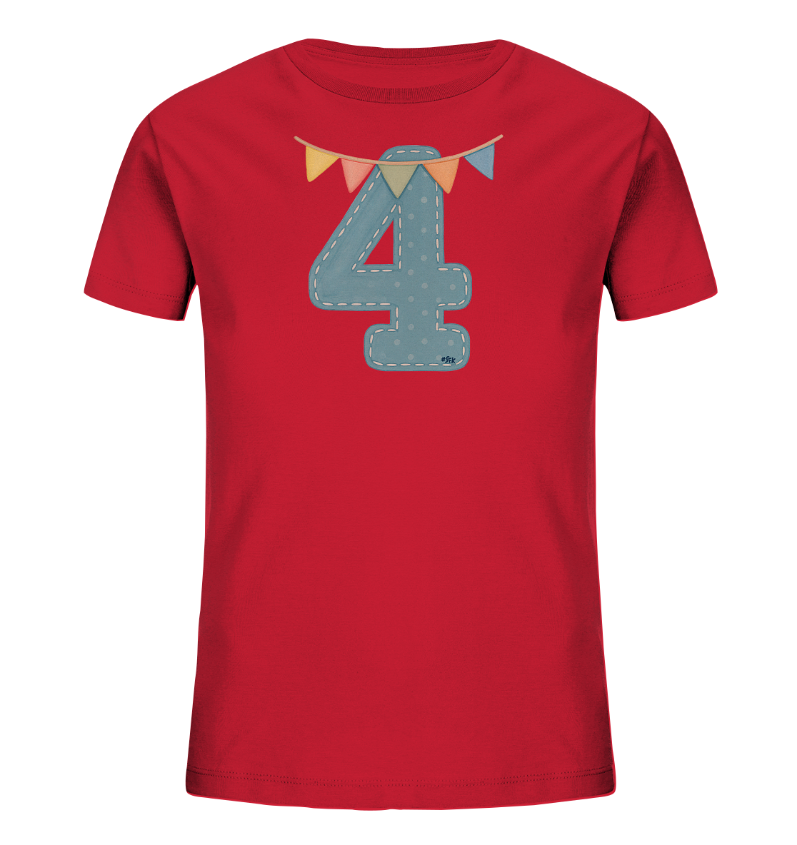 Onlineshop Shirts fuer Kinder - Das Bild zeigt ein rotes T-Shirt fuer Kinder mit einem grossen Motiv der Zahl '4' auf der Vorderseite. Die Zahl ist in einem hellen Graublau gehalten, mit einem gepunkteten Muster und einer angedeuteten Naht, die ihr eine Stoff-Optik verleiht. Darueber haengt eine bunte Girlande mit dreieckigen Faehnchen in verschiedenen Farben. Das Design wirkt festlich und verspielt.