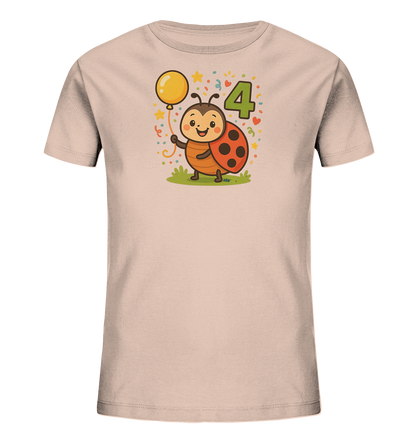 Onlineshop Shirts fuer Kinder - Das Bild zeigt ein helles T-Shirt mit einem farbenfrohen Motiv. Ein suesser Marienkaefer haelt einen gelben Ballon. Neben ihm steht die gruene Zahl "4". Sterne und Konfetti runden das Design ab.