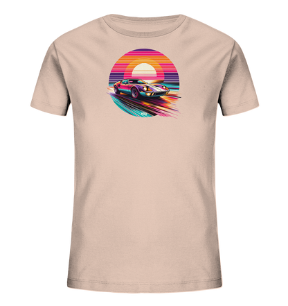 Kinder T-Shirt mit ein farbiger Sportwagen vor einer gestreiften Retro-Sonne