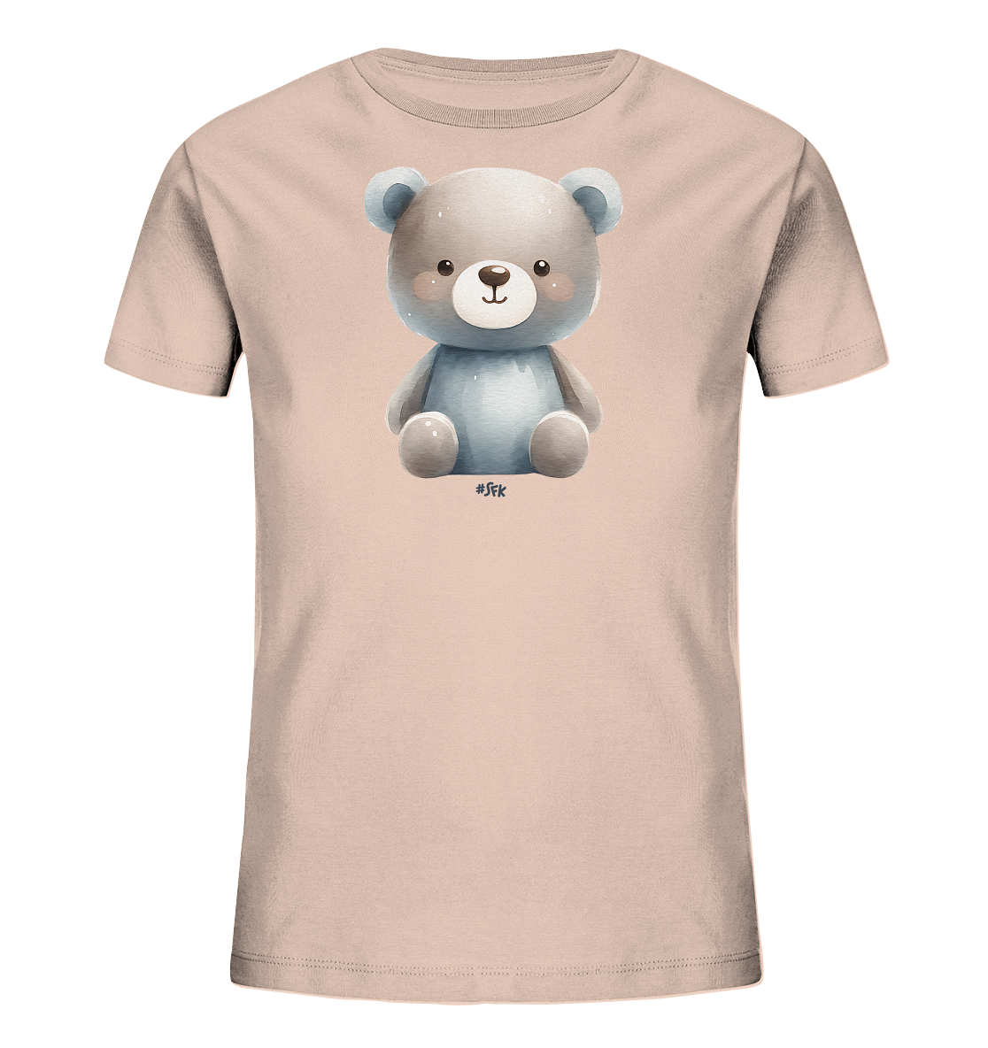 Onlineshop Shirts fuer Kinder - Das Bild zeigt ein hellrosa Kinder-T-Shirt mit einem niedlichen Teddybaer-Motiv auf der Vorderseite. Der Baer hat graublaues Fell und sitzt mit freundlichem Gesichtsausdruck da. Das Aquarell-aehnliche Design verleiht dem Shirt einen weichen und charmanten Charakter. Es ist ein verspieltes Oberteil fuer Kinder.