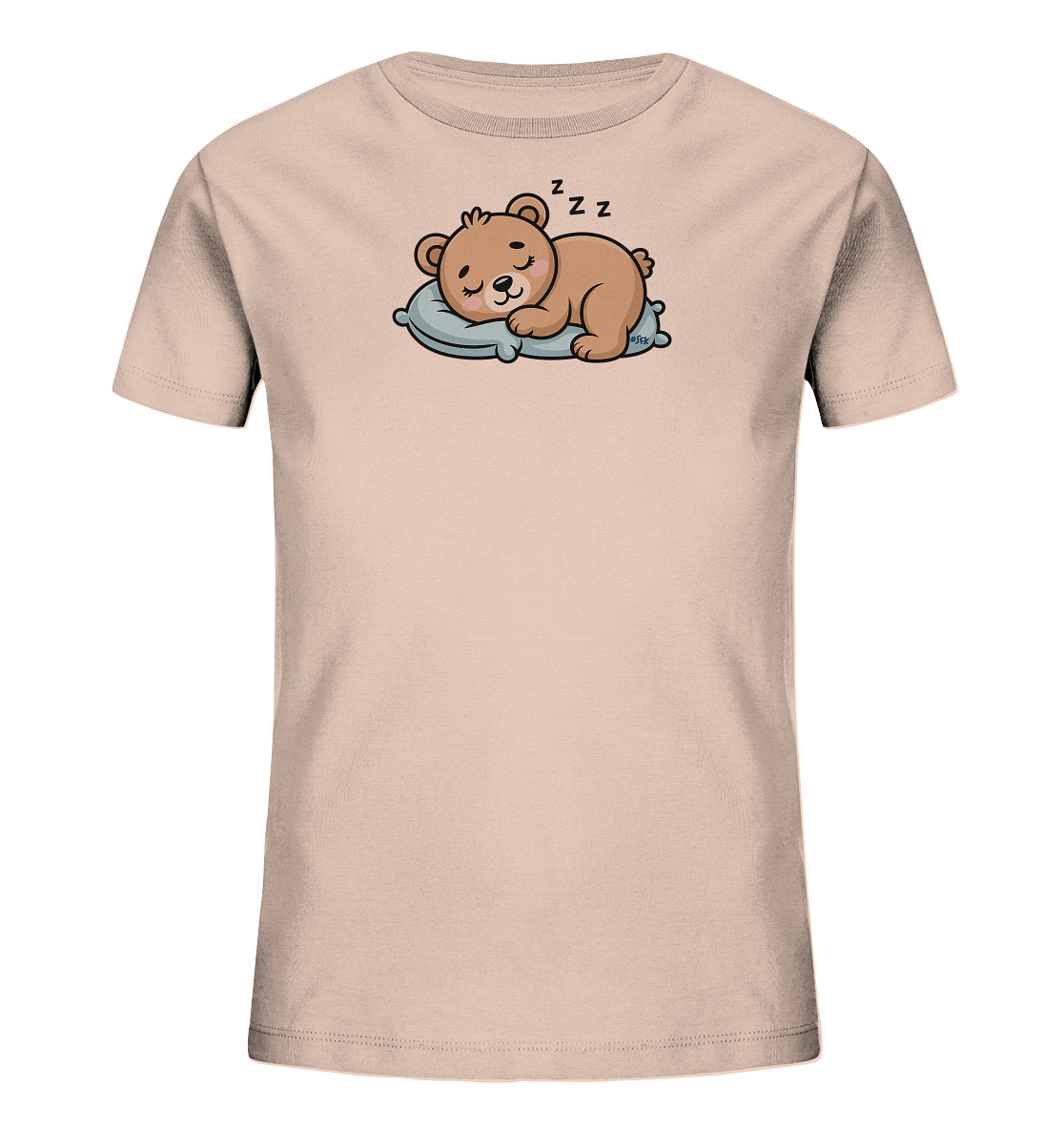 Onlineshop Shirts fuer Kinder - Das Bild zeigt ein hellbeiges Kinder-T-Shirt mit einem niedlichen Motiv eines schlafenden Baeren. Der Baer liegt friedlich auf einem blauen Kissen, und ueber seinem Kopf sind die Buchstaben 'Z Z Z' dargestellt, die Schlaf symbolisieren. Das Design wirkt beruhigend und ist ansprechend fuer Kinder.