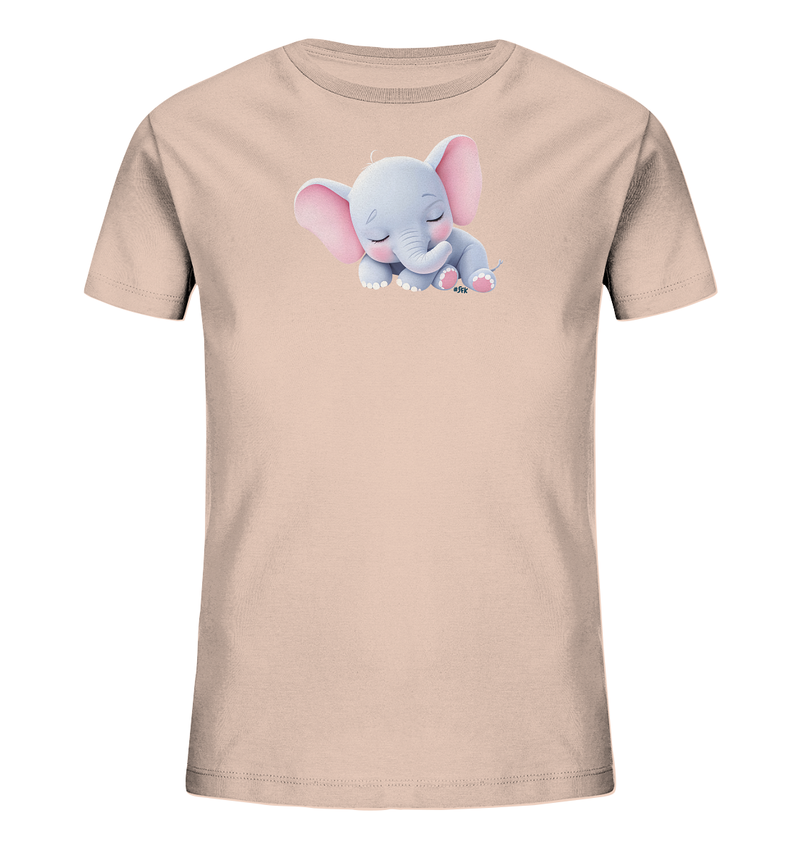 Onlineshop Shirts fuer Kinder - Das Bild zeigt ein hellbeiges Kinder-T-Shirt mit einem zarten Aufdruck eines schlafenden Baby-Elefanten. Der Elefant ist in sanften Grautoenen mit rosafarbenen Ohren und Details dargestellt. Er liegt friedlich da, die Augen geschlossen, und strahlt eine ruhige Gelassenheit aus. Das Motiv verleiht dem Shirt eine liebevolle und beruhigende Ausstrahlung.