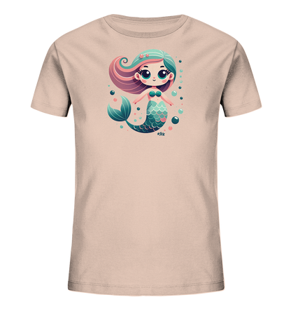Onlineshop Shirts fuer Kinder - Dieses hellrosa Kinder-T-Shirt praesentiert eine charmante, gezeichnete Meerjungfrau. Sie hat lila und tuerkisfarbenes Haar und einen schillernden Schwanz in Tuerkis-Toenen. Um die Figur herum schweben bunte Blasen. Das froehliche Motiv verleiht dem Shirt einen verspielten Look.