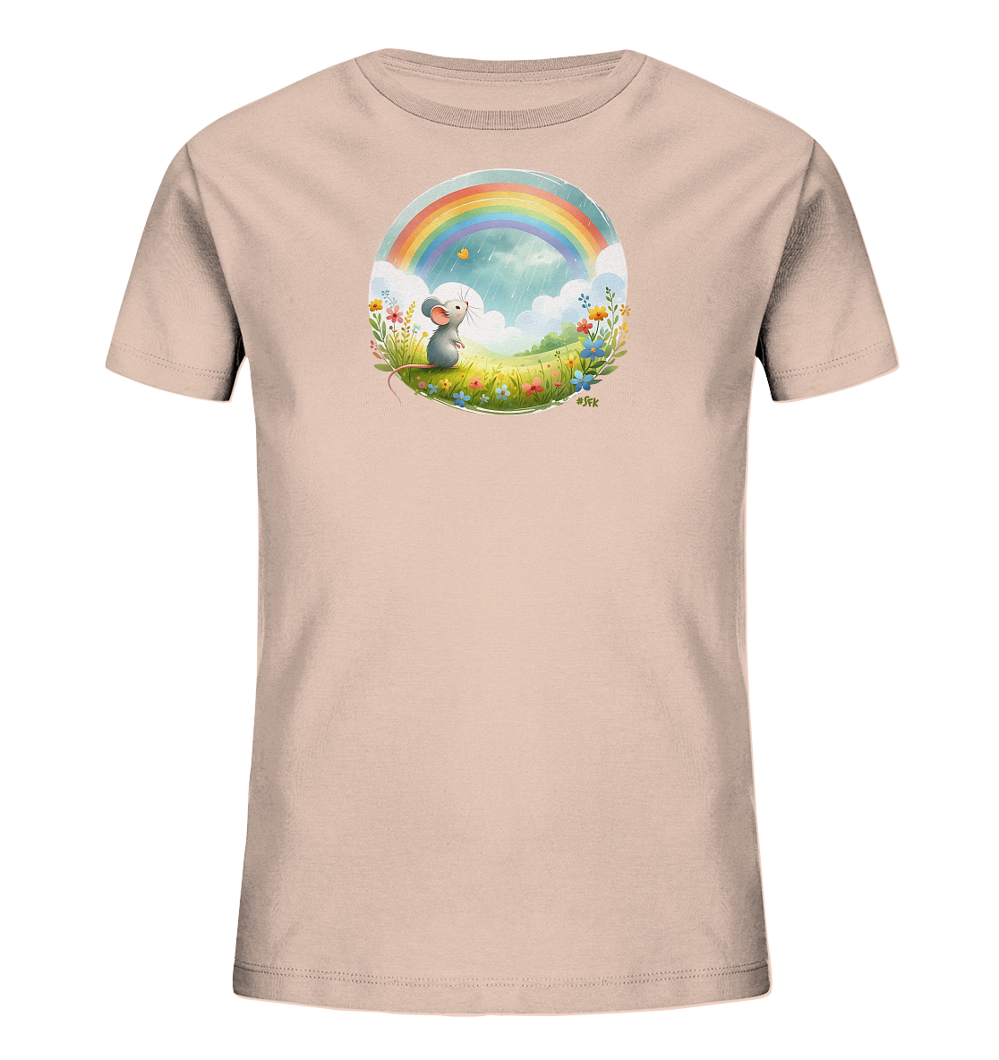 Onlineshop Shirts fuer Kinder - Das Bild zeigt ein hellrosa Kinder-T-Shirt. Auf der Vorderseite ist eine runde Grafik mit einer niedlichen Maus in einer Blumenwiese. Über der Wiese spannt sich ein bunter Regenbogen in einem bewoelkten Himmel, ergaenzt durch einen kleinen Schmetterling. Das Design stellt eine froehliche Naturszene dar.
