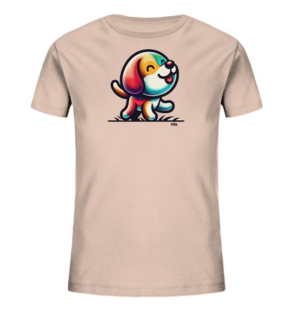 Onlineshop Shirts fuer Kinder - Das Bild zeigt ein hellrosa Kinder-T-Shirt mit einem farbenfrohen Aufdruck auf der Vorderseite. Die Illustration stellt einen stilisierten, laechelnden Hund dar, der gerade laeuft. Der Hund ist mit dicken schwarzen Umrissen und leuchtenden, fliessenden Farben wie Blau, Gelb und Rot gefuellt. Das verspielte Design wird durch angedeutetes Gras unter den Pfoten des Hundes ergaenzt und verleiht dem Shirt eine froehliche Optik.