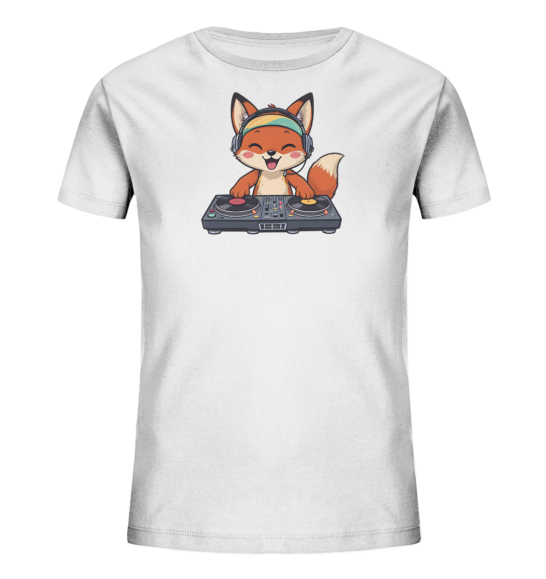 Onlineshop Shirts fuer Kinder - Das Bild zeigt ein weisses Kinder-T-Shirt mit einem niedlichen Cartoon-Fuchs auf der Vorderseite. Der Fuchs traegt bunte Kopfhoerer und steht hinter einem DJ-Mischpult mit zwei Plattenspielern. Er hat einen froehlichen Ausdruck mit geschlossenen Augen und offenem Mund. Dieses Design verleiht dem Shirt einen verspielten und musikalischen Charakter.