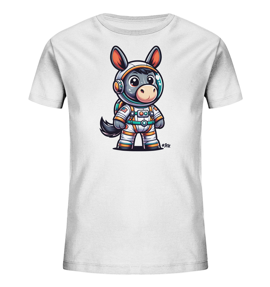 Onlineshop Shirts fuer Kinder - Dieses weisse T-Shirt fuer Kinder zeigt eine niedliche Cartoon-Illustration eines Esels in einem Astronautenanzug. Der Esel traegt einen Helm und einen Rucksack, sein Anzug ist weiss mit orangefarbenen und tuerkisen Details. Das Design ist detailliert und farbenfroh gestaltet.