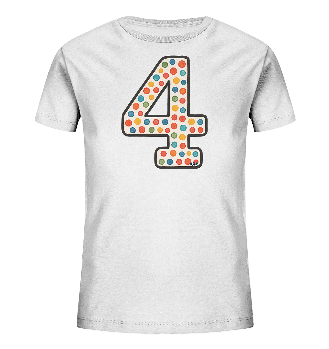 Onlineshop Shirts fuer Kinder - Das Bild zeigt ein weisses Kinder T-Shirt mit einem auffaelligen Druck der Zahl 4 auf der Vorderseite. Die grosse Ziffer ist mit einem schwarzen Rand versehen und innen mit zahlreichen bunten Punkten in verschiedenen Farben wie Rot, Orange, Gelb, Gruen und Blau gefuellt. Das Design wirkt froehlich und verspielt und ist mittig auf dem Shirt platziert. Es ist ein einfaches, aber farbenfrohes Motiv fuer Kinder.