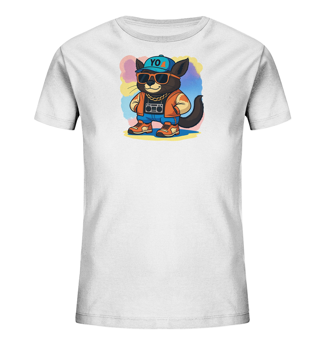 Onlineshop Shirts fuer Kinder - Das Bild zeigt ein weisses Kinder-T-Shirt mit einem farbenfrohen Motiv auf der Vorderseite. Eine laessige, schwarze Katze traegt Sonnenbrille, Basecap, orange Jacke und Jeans. Die Katze steht mit den Pfoten in den Taschen vor einem Hintergrund aus bunten Farbspritzern. Das Gesamtbild vermittelt einen modernen und verspielten Eindruck.