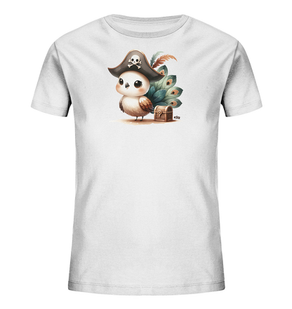 Onlineshop Shirts fuer Kinder - Das Bild zeigt ein weisses Kinder-T-Shirt mit einem charmanten Aufdruck eines kleinen Vogels im Piraten-Look. Der Vogel traegt einen Piratenhut mit Totenkopfmotiv und steht neben einer kleinen Schatztruhe. Grosse, blattaehnliche Federn sind hinter ihm arrangiert. Das Design wirkt freundlich und abenteuerlich.