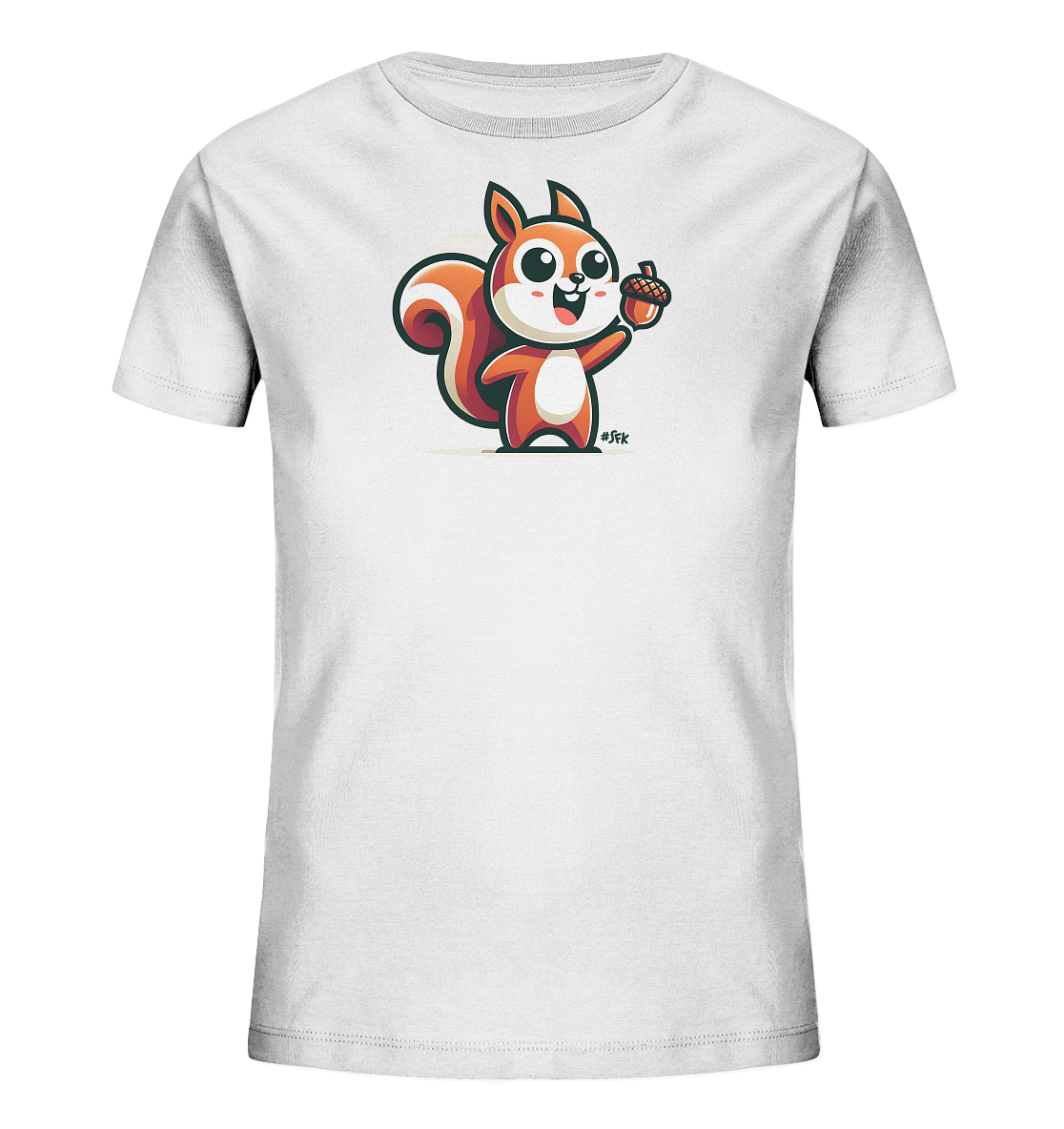 Onlineshop Shirts fuer Kinder - Das Bild zeigt ein weisses Kinder T-Shirt. Auf der Vorderseite ist ein lustiges cartoonhaftes Eichhoernchen abgebildet, das eine Eichel in der Hand haelt. Das Eichhoernchen hat grosse Augen und ein froehliches Laecheln, was dem Motiv einen verspielten Charakter verleiht. Das Design ist freundlich und ansprechend fuer Kinder.