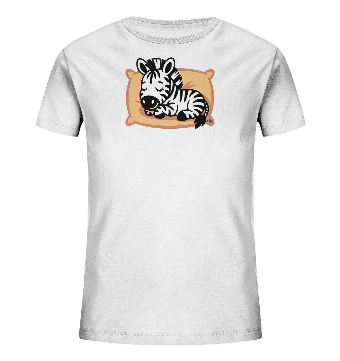 Onlineshop Shirts fuer Kinder - Das Bild zeigt ein weisses Kinder-T-Shirt mit einem niedlichen Aufdruck. Auf der Vorderseite ist ein schlafendes Zebra in Cartoon-Manier zu sehen. Das schwarz-weisse Zebra liegt gemuetlich auf einem hellbraunen Kissen. Das Design wirkt beruhigend und verspielt.