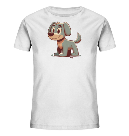 Onlineshop Shirts fuer Kinder - Das Bild zeigt ein weisses T-Shirt fuer Kinder mit einer niedlichen Illustration auf der Vorderseite. Das Motiv stellt einen sitzenden, grauen Hund im Cartoon-Stil dar. Der Hund hat einen freundlichen Ausdruck und sitzt auf stilisiertem Gras. Es ist ein simples, aber charmantes Design.
