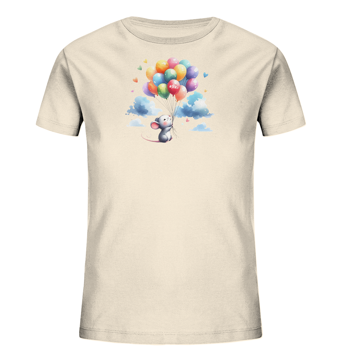 Onlineshop Shirts für Kinder - Das Bild zeigt ein helles, einfarbiges T-Shirt für Kinder. Auf der Vorderseite befindet sich eine niedliche Grafik, die eine Maus darstellt, die eine große Ansammlung bunter Ballons hält und dadurch zu schweben scheint. Kleine Wolken und Herzen umgeben das Motiv und verleihen dem Design einen verspielten Charakter. Einer der Ballons trägt den Schriftzug "#SFK".