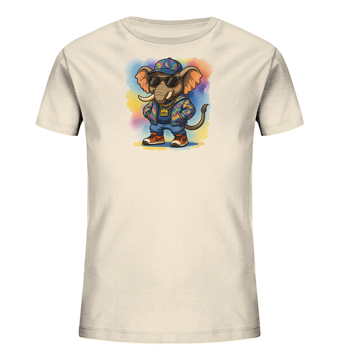 Onlineshop Shirts fuer Kinder - Das Bild zeigt ein hellbeiges Kinder-T-Shirt mit einem farbenfrohen Aufdruck. Ein cooler Cartoon-Elefant mit Sonnenbrille, bunter Jacke und Muetze ist darauf abgebildet. Er traegt Jeans, goldene Kette und orangefarbene Sneaker und steht vor einem aquarellem Hintergrund. Das Design wirkt modern und verspielt, ideal fuer Kinder.