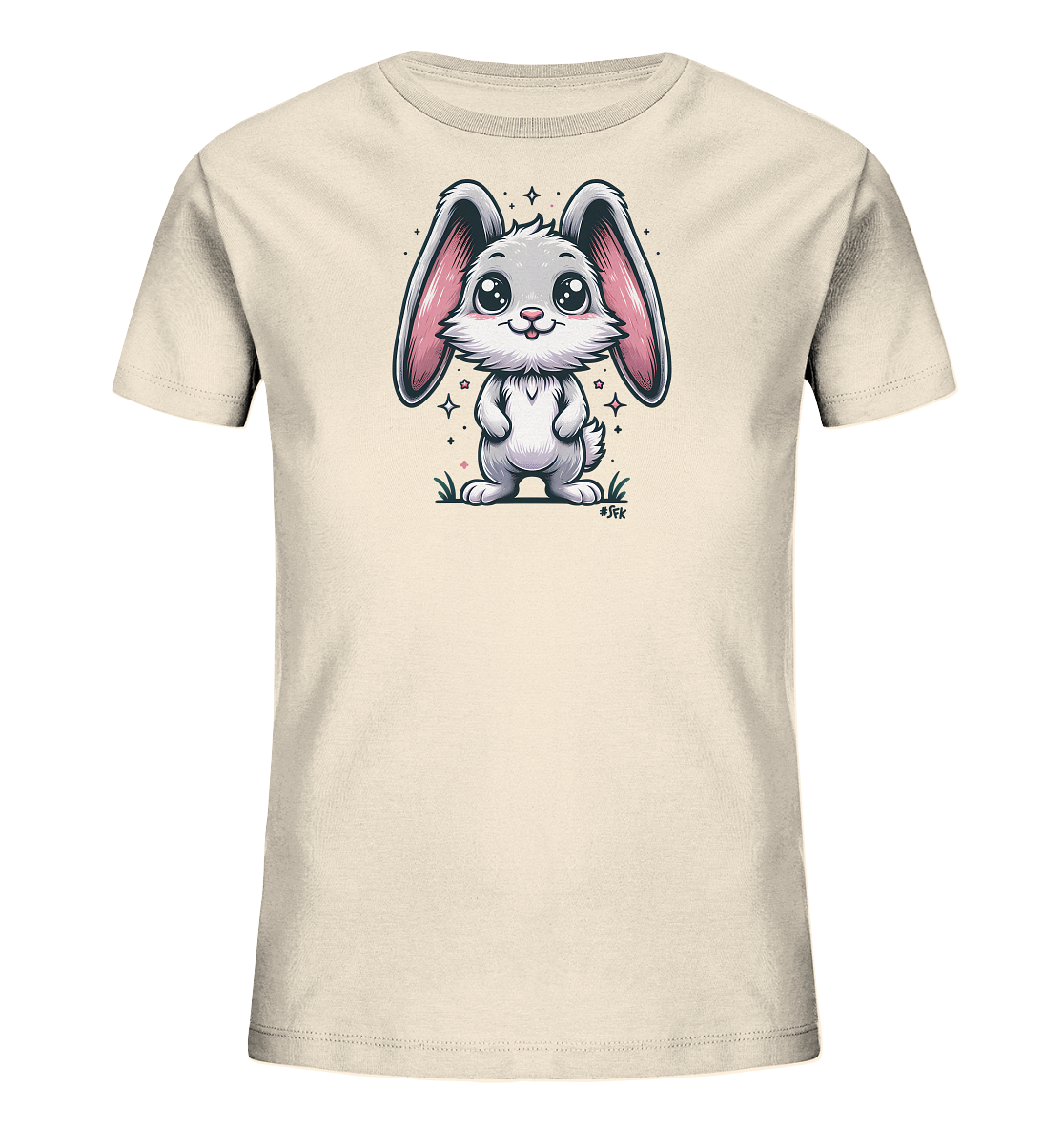 Onlineshop Shirts fuer Kinder - Das Bild zeigt ein beigefarbenes T-Shirt fuer Kinder mit einem niedlichen, cartoonartigen Hasenmotiv auf der Vorderseite. Der Hase hat grosse Ohren, ein freundliches Laecheln und ist von kleinen Sternen umgeben. Er steht auf einer Flaeche, die Gras darstellt. Das Design wirkt verspielt und ansprechend.