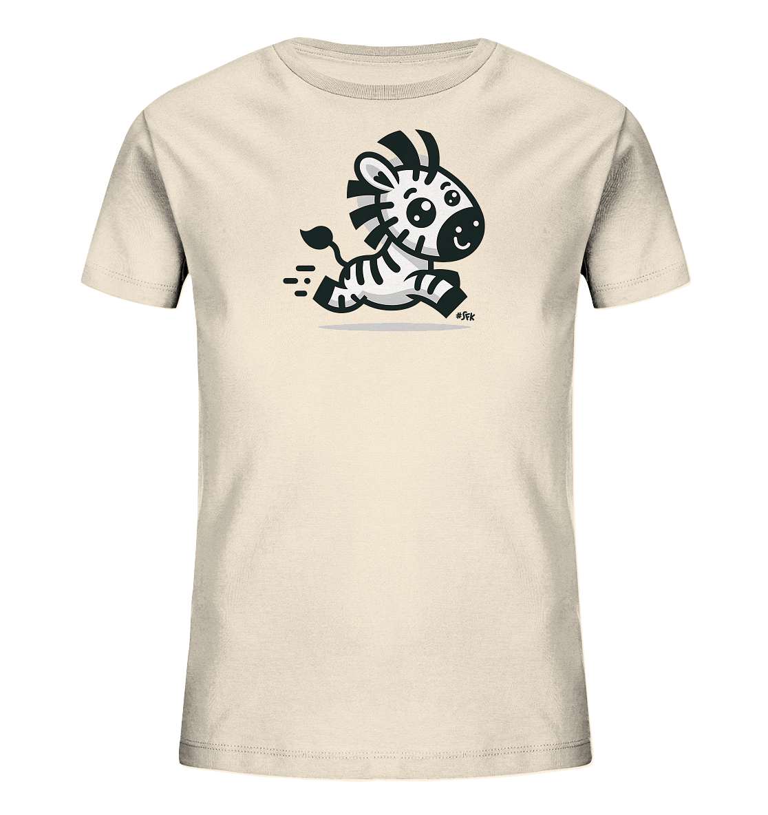 Onlineshop Shirts fuer Kinder - Das Bild zeigt ein hellbeiges Kinder T-Shirt mit einem charmanten Motiv auf der Vorderseite. Eine Illustration eines rennenden Zebras im Cartoon-Stil ist zentral platziert. Das Zebra hat grosse Augen, ein Laecheln und dynamische Bewegungslinien. Dieses Design ist verspielt und ansprechend fuer Kinder.