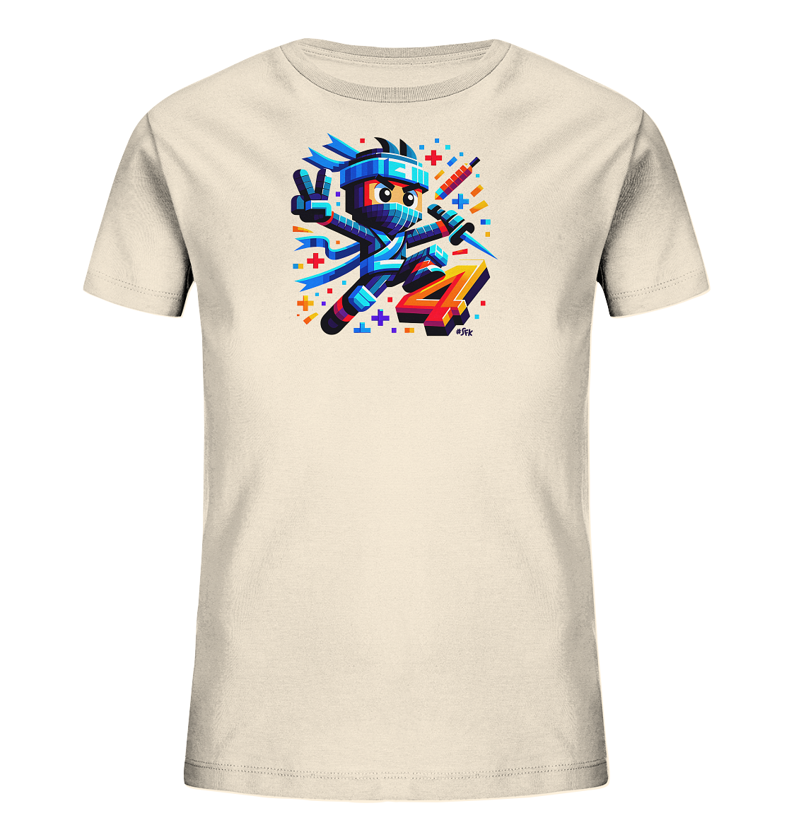 Onlineshop Shirts fuer Kinder - Dieses beigefarbene T-Shirt fuer Kinder zeigt eine bunte Illustration eines cartoonhaften Ninjas. Der Ninja ist in actionreicher Pose dargestellt und macht ein Friedenszeichen. Neben dem Ninja ist die grosse, orangefarbene Zahl 4 prominent platziert. Kleine, pixelige Elemente in verschiedenen Farben umgeben das Hauptmotiv.