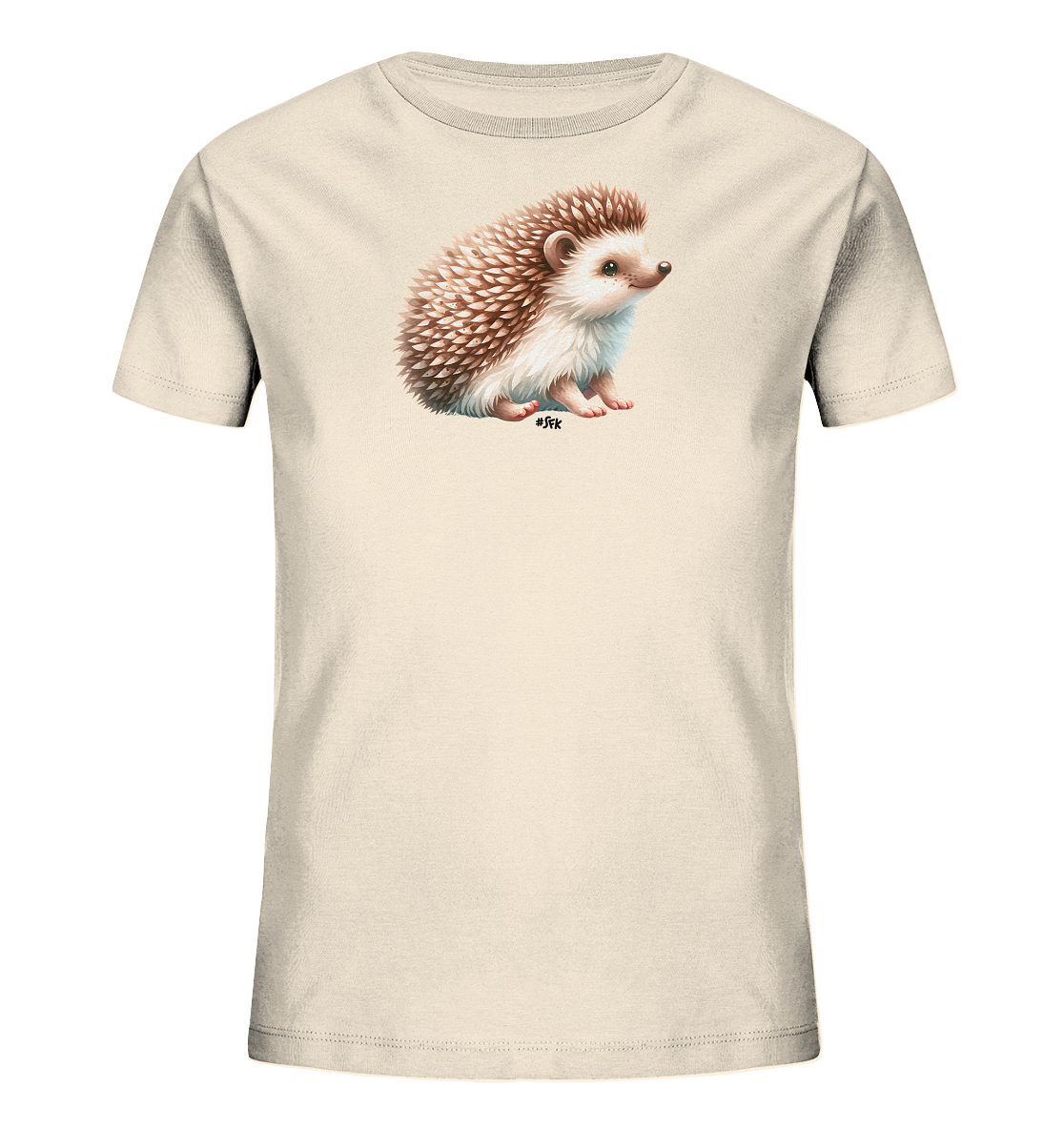 Onlineshop Shirts fuer Kinder - Das Bild zeigt ein beiges Kinder T-Shirt, das mit einer detaillierten Illustration eines Igels bedruckt ist. Der Igel sitzt aufrecht und blickt zur Seite. Sein Fell und seine Stacheln sind in Brauntoenen und Weiss dargestellt, was dem Motiv eine naturgetreue Anmutung verleiht.