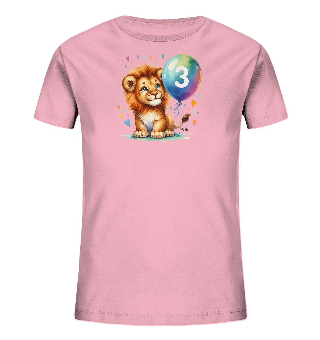 Onlineshop Shirts fuer Kinder - Das Bild zeigt ein rosafarbenes Kinder-T-Shirt mit einem froehlichen Aufdruck. Ein niedlicher, sitzender Loewenwelpe haelt einen bunten Ballon fest. Auf dem Ballon ist die grosse Zahl 3 deutlich zu erkennen, umgeben von kleinen bunten Konfetti-Formen. Das Design wirkt liebevoll und verspielt.