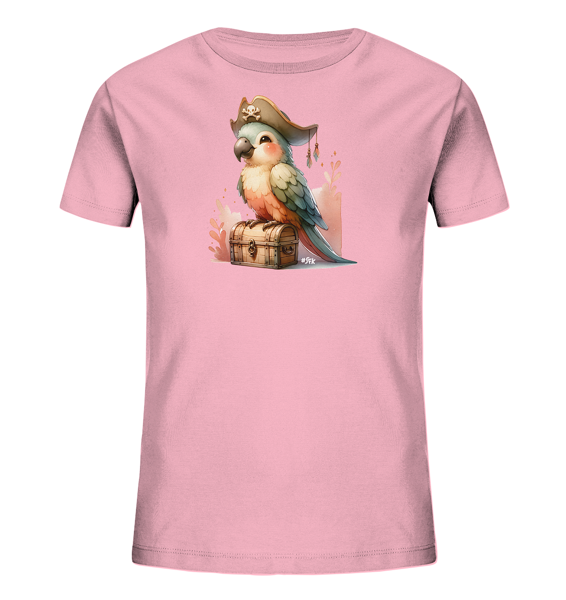 Onlineshop Shirts fuer Kinder - Das Bild zeigt ein rosafarbenes Kinder-T-Shirt mit einem niedlichen Druck eines Papageis im Piratenlook. Der Vogel traegt einen Piratenhut und sitzt auf einer Schatztruhe. Der Druck ist detailreich und farbenfroh gestaltet. Dahinter sind zarte, abstrakte Formen in warmen Toenen zu sehen.