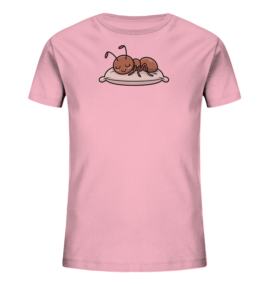Onlineshop Shirts fuer Kinder - Das Bild zeigt ein hellrosa Kinder-T-Shirt mit einem niedlichen Motiv einer schlafenden Ameise auf der Vorderseite. Die Ameise liegt friedlich auf einem kleinen, hellen Kissen, ihre Augen sind geschlossen und sie wirkt entspannt. Das kindgerechte Design verleiht dem Shirt einen ruhigen und verspielten Charakter.