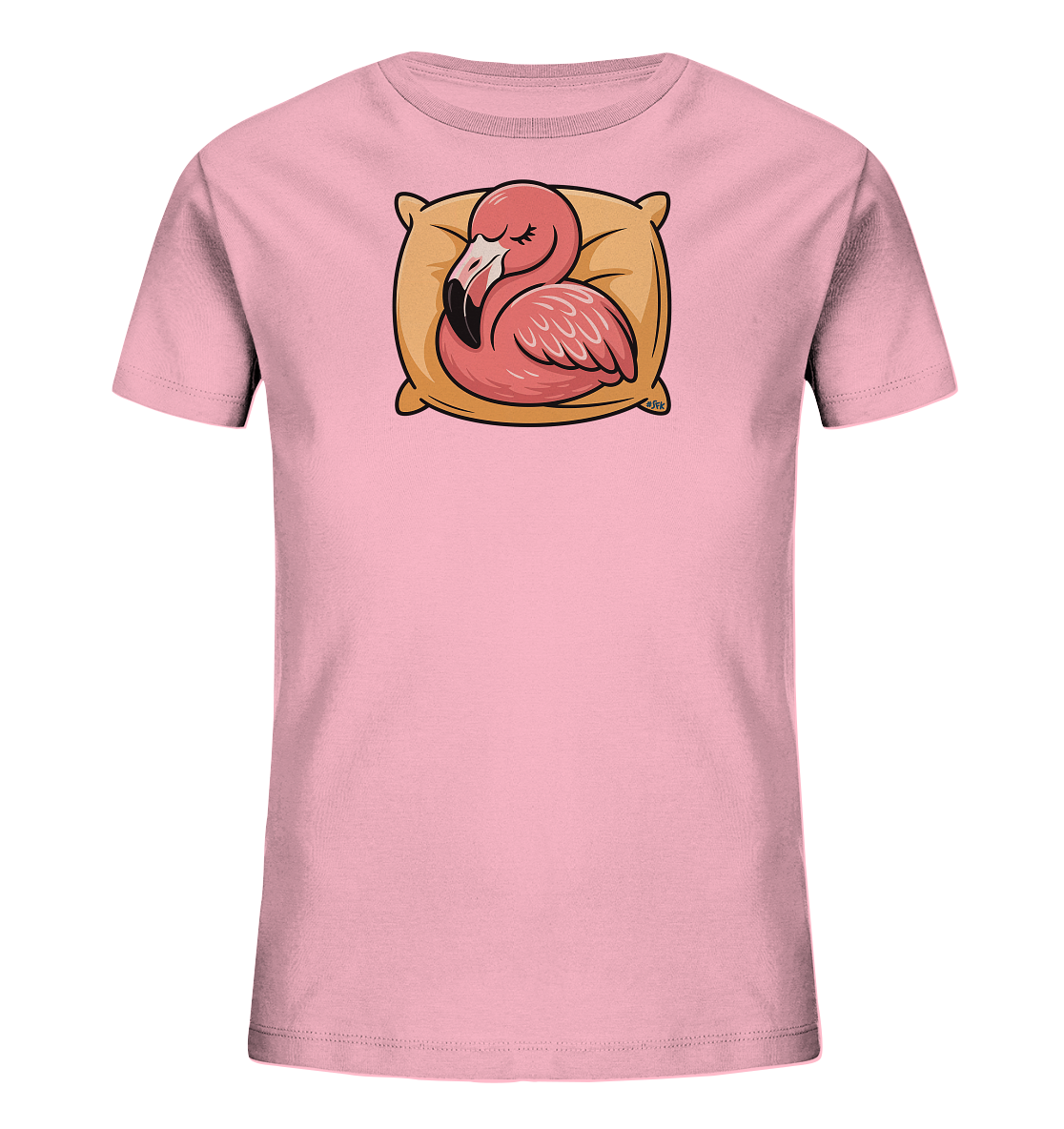 Onlineshop Shirts fuer Kinder - Das Bild zeigt ein hellrosa Kinder-T-Shirt. Auf der Vorderseite ist eine suesse, schlafende Flamingodarstellung zu sehen. Der Flamingo ruht friedlich auf einem beigen Kissen, die Augen geschlossen. Das Design verleiht dem Shirt eine beruhigende und verspielte Note.