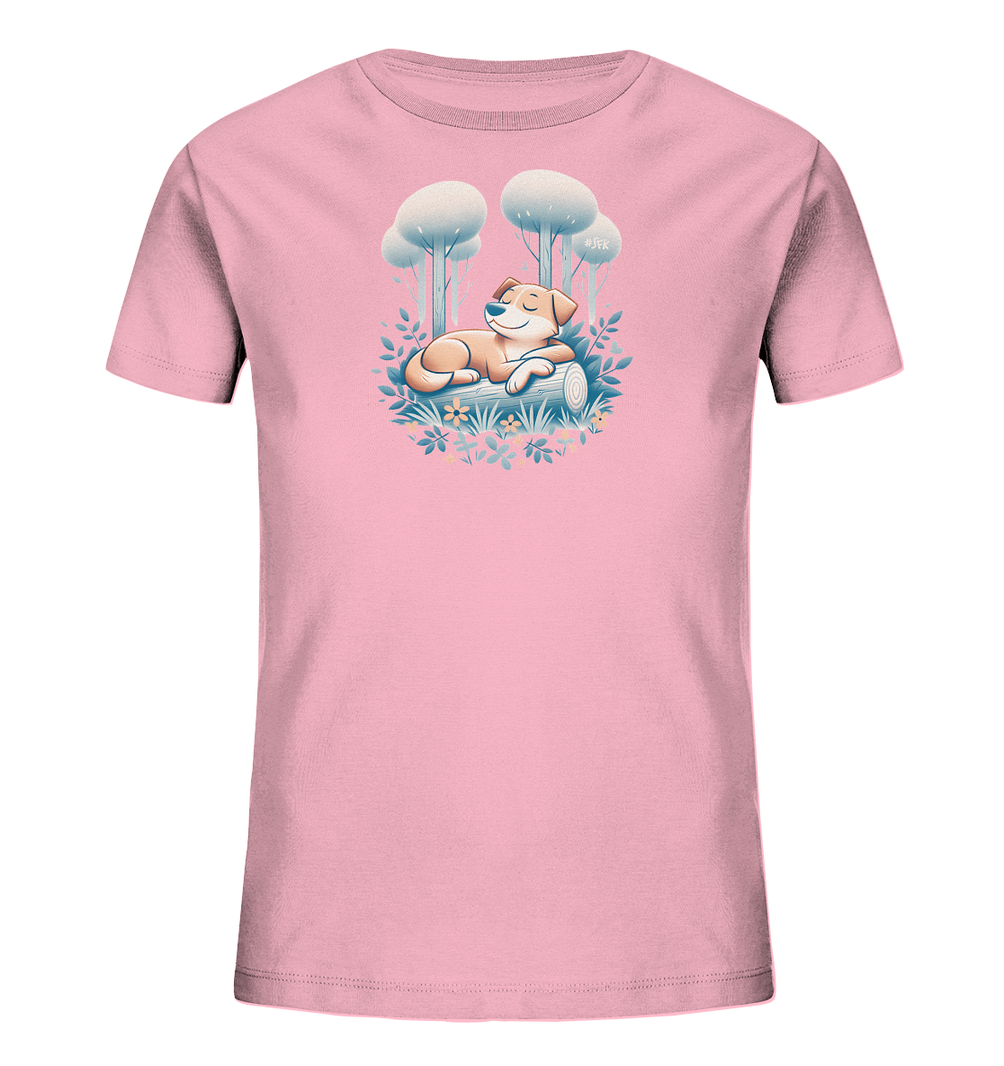 Onlineshop Shirts fuer Kinder - Das Bild zeigt ein hellrosa Kinder-T-Shirt mit einem niedlichen Motiv. Darauf ist ein entspannter, liegender Hund auf einem Holzstamm abgebildet, umgeben von floralen Elementen und stilisierten Baeumen. Das Design strahlt Ruhe und eine sanfte Stimmung aus. Es ist ein detailreiches und ansprechendes Bild fuer ein Kindershirt.