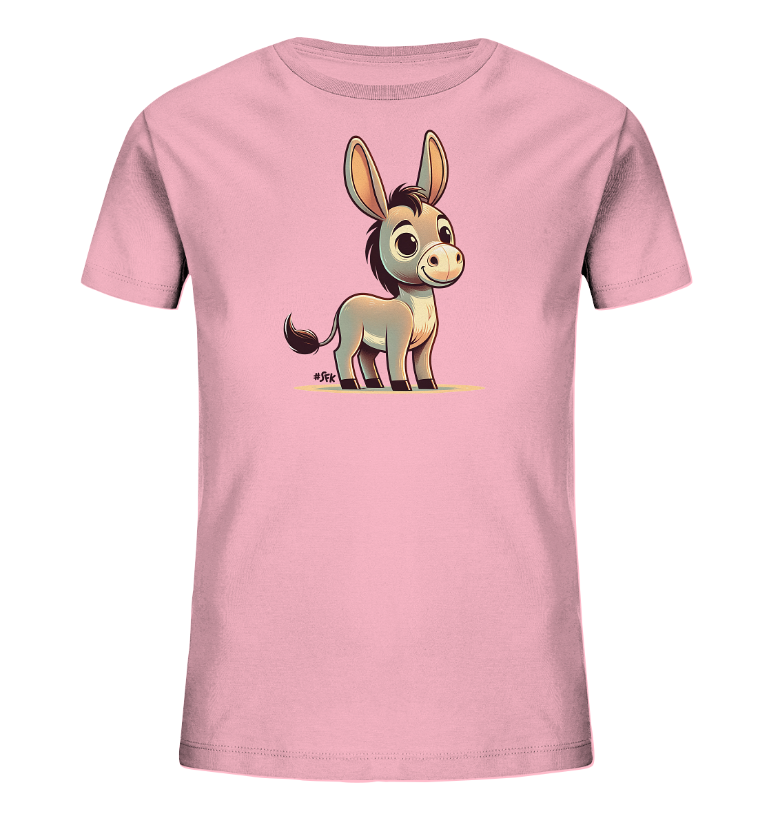 Onlineshop Shirts fuer Kinder - Das Bild zeigt ein rosafarbenes T-Shirt fuer Kinder mit einem niedlichen Cartoon-Motiv auf der Vorderseite. Abgebildet ist ein kleiner, freundlich laechelnder Esel mit grossen Ohren in einem einfachen Illustrationsstil. Der Esel steht auf einem stilisierten Untergrund. Dieses Design verleiht dem Shirt einen verspielten und charmanten Charakter.