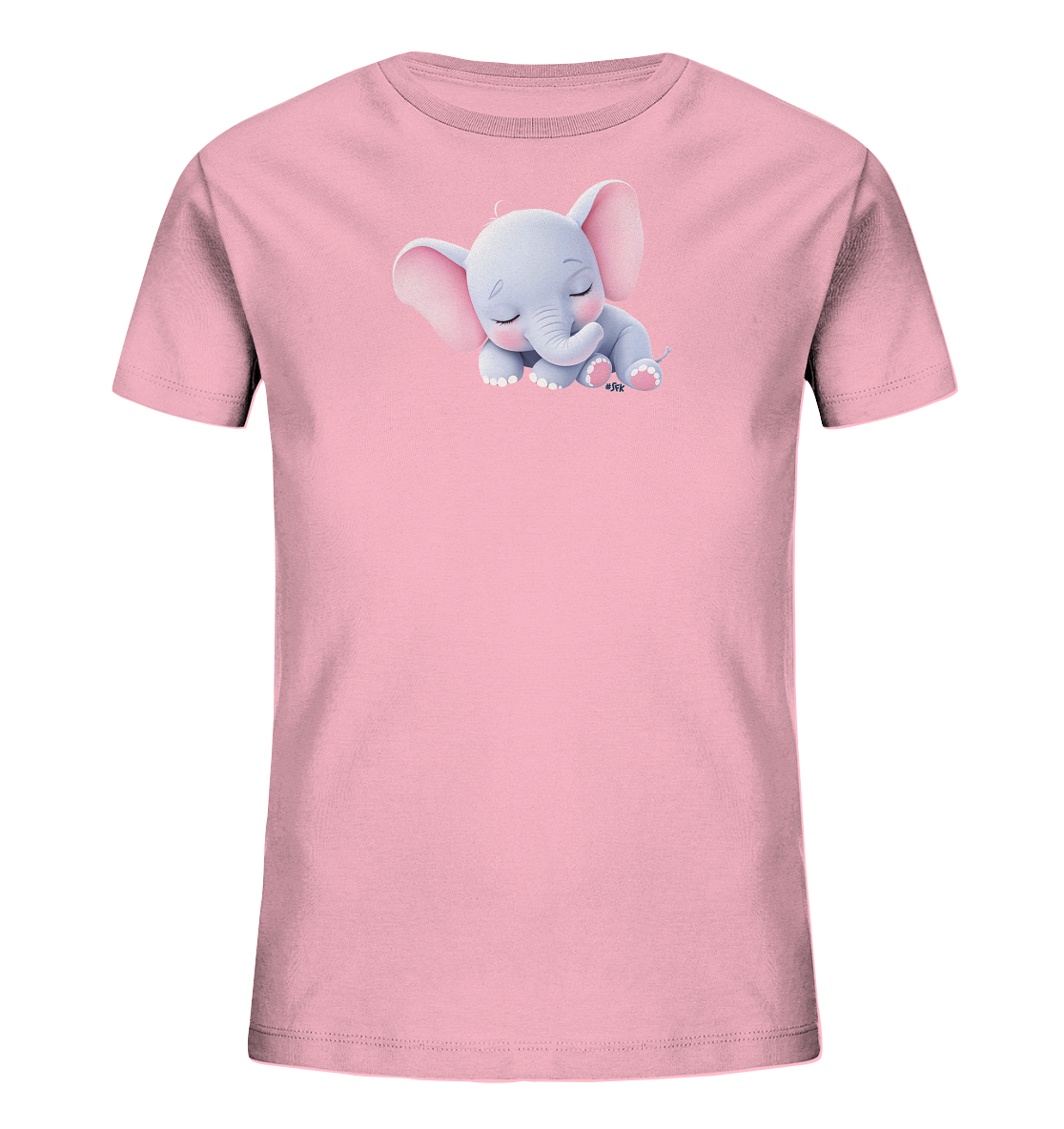 Onlineshop Shirts fuer Kinder - Das Bild zeigt ein rosafarbenes T-Shirt fuer Kinder mit einer niedlichen Illustration eines schlafenden Baby-Elefanten auf der Vorderseite. Der kleine Elefant ist hellgrau mit zartrosa Ohren und Pfoten und liegt friedlich mit geschlossenen Augen da. Dieses Motiv verleiht dem Shirt einen sanften und liebenswerten Charakter. Das Design ist auf einem neutralen Hintergrund platziert, um das Shirt hervorzuheben.