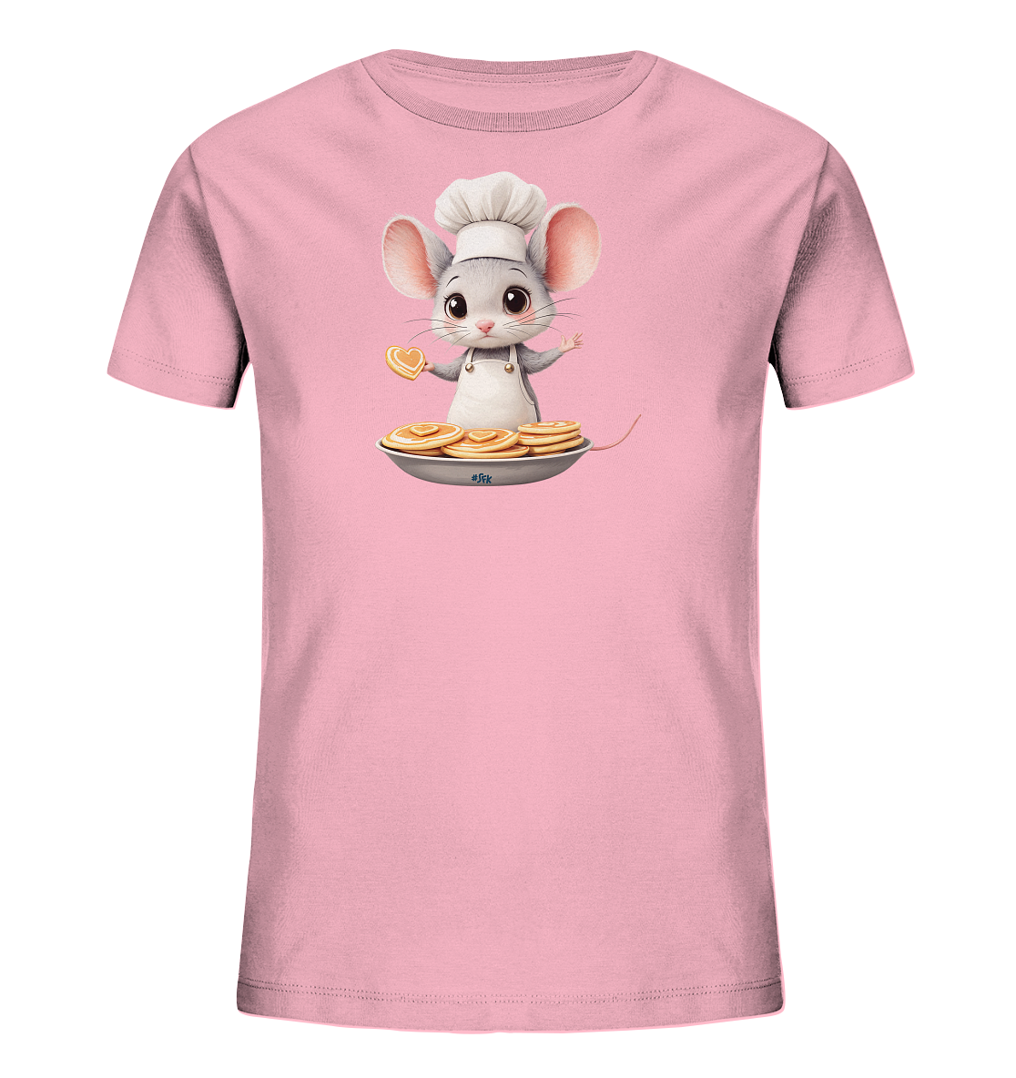 Onlineshop Shirts fuer Kinder - Das Bild zeigt ein hellrosa Kinder-T-Shirt mit einer niedlichen Cartoon-Maus als Koch. Die Maus traegt eine weisse Kochmuetze und eine Schuerze. Sie steht hinter einer Platte mit goldenen Pfannkuchen und haelt einen herzfoermigen Pfannkuchen in einer Pfote. Das gesamte Design wirkt verspielt und freundlich, ideal fuer Kinder.
