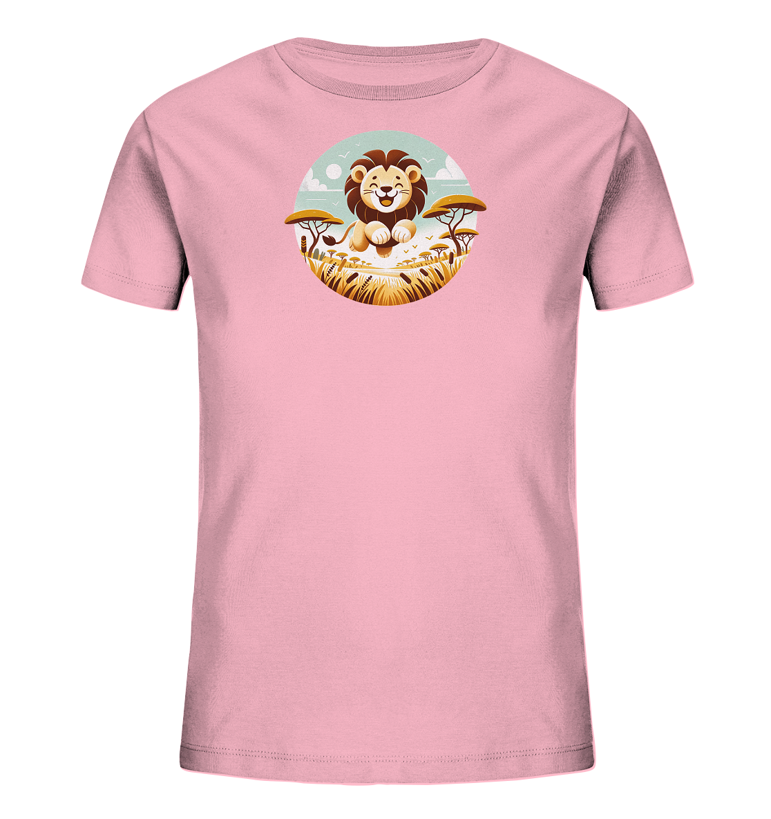 Onlineshop Shirts fuer Kinder - Dieses hellrosa T-Shirt fuer Kinder zeigt ein froehliches Motiv in einem Kreis. Abgebildet ist ein niedliches Loewenjunges, das in einer Savannenlandschaft sitzt. Das Design umfasst gelbe Akazienbaeume, hohes Gras sowie Voegel am Himmel. Es strahlt eine heitere und abenteuerliche Stimmung aus.