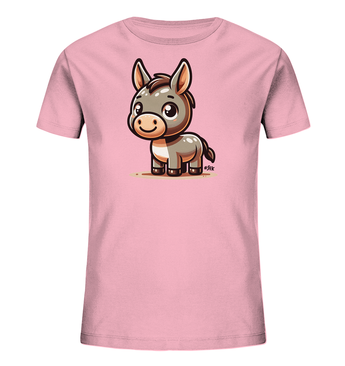 Onlineshop Shirts fuer Kinder - Das Bild zeigt ein rosa Kinder-T-Shirt mit einer suessen, cartoonartigen Illustration eines kleinen Esels auf der Vorderseite. Der Esel ist grau und weiss dargestellt, hat grosse Augen und ein freundliches Laecheln. Er steht auf einem beigen Untergrund und wirkt verspielt. Das Design verleiht dem Shirt einen kindgerechten und charmanten Look.